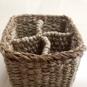 শতরঞ্জি পাট বেনী কলমদানী (Pat Beni kolom dani)